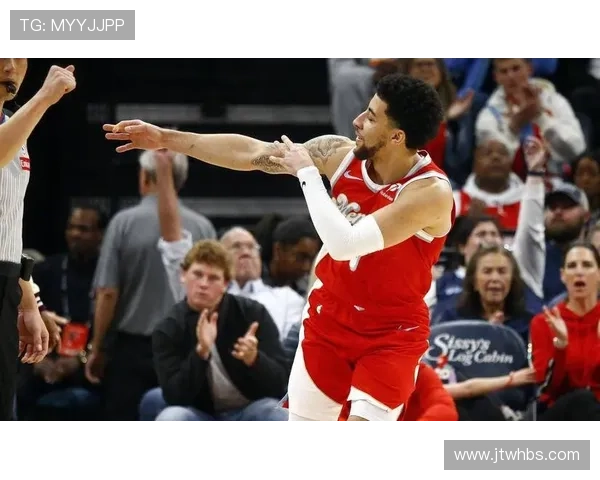雷霆加时险胜活塞 里德格林引领胜利